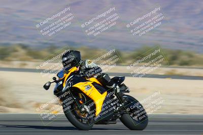media/Jan-13-2024-SoCal Trackdays (Sat) [[9c032fe5aa]]/Turn 14 (10am)/
